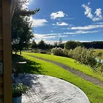 Luxury Shepherds Hut - The Moorhen By The Camping *