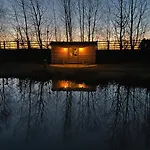 Кемпинг Luxury Shepherds Hut - The Moorhen By The Йорк